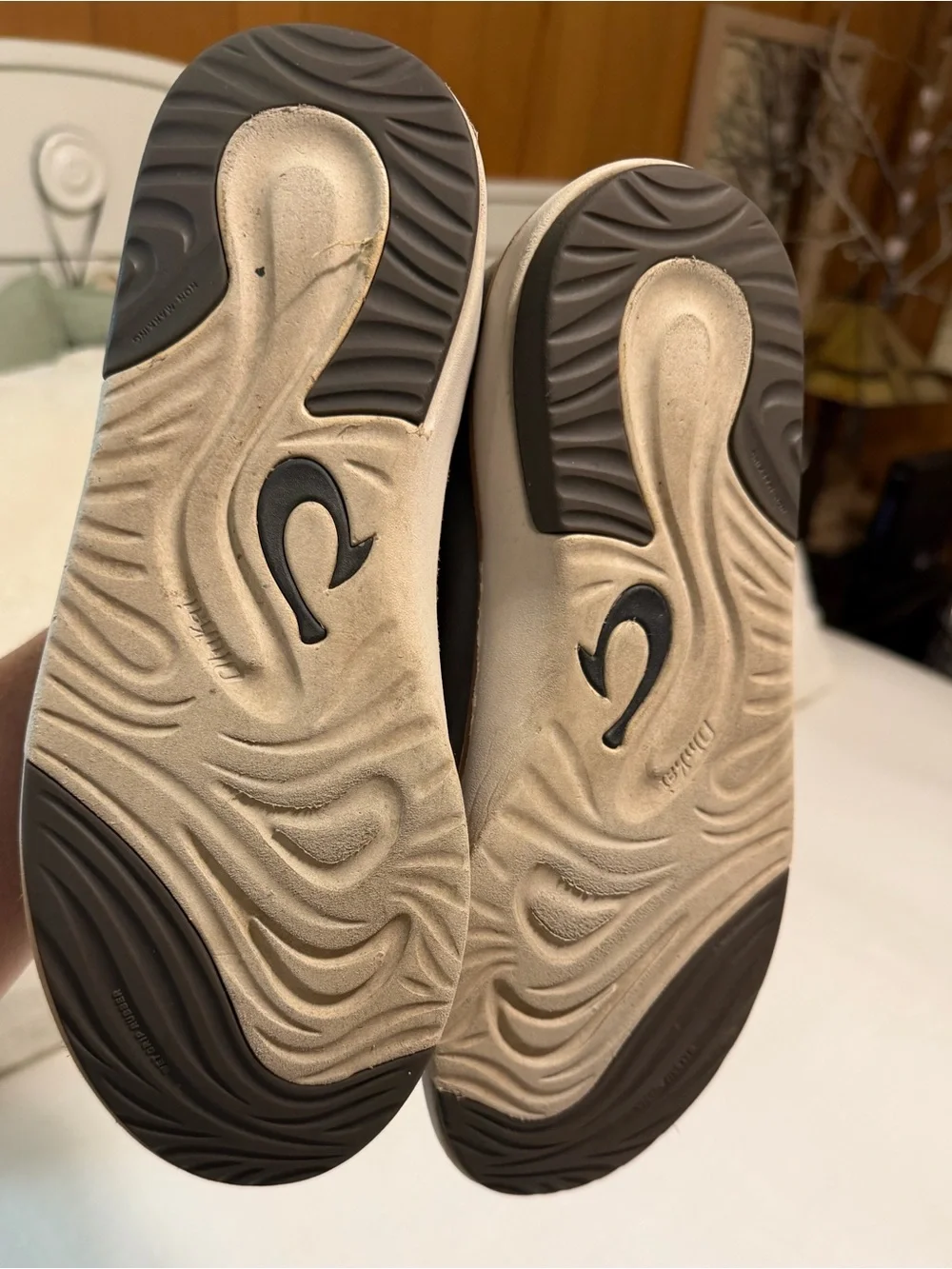 OluKai stylish chukka